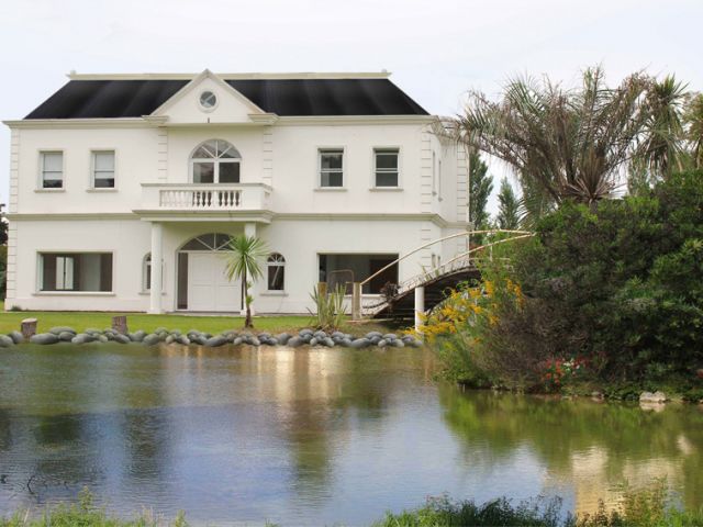 Mansión del Lago frente al lago - espacio exterior para eventos